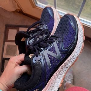 New balance fresh foam 1080 women’s (7.5)